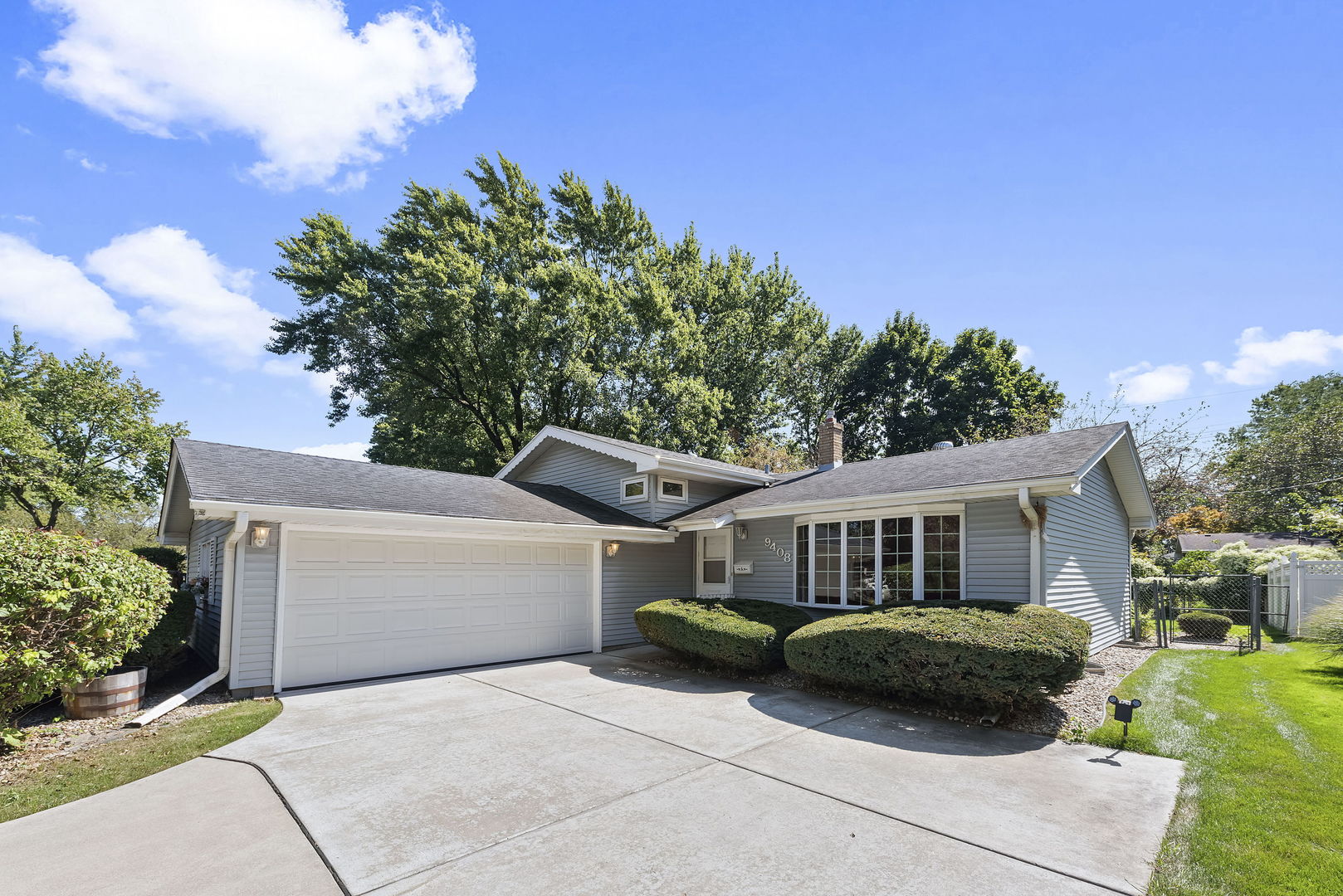 9408 Fran Lin Parkway Property Photo 24