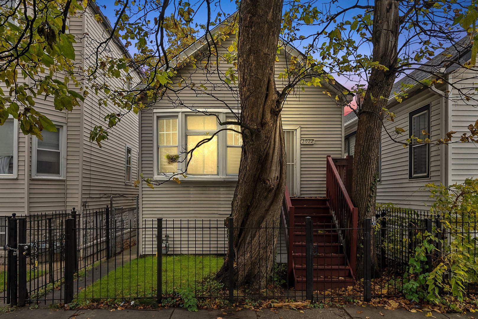 2922 E 78th Place Property Photo 1