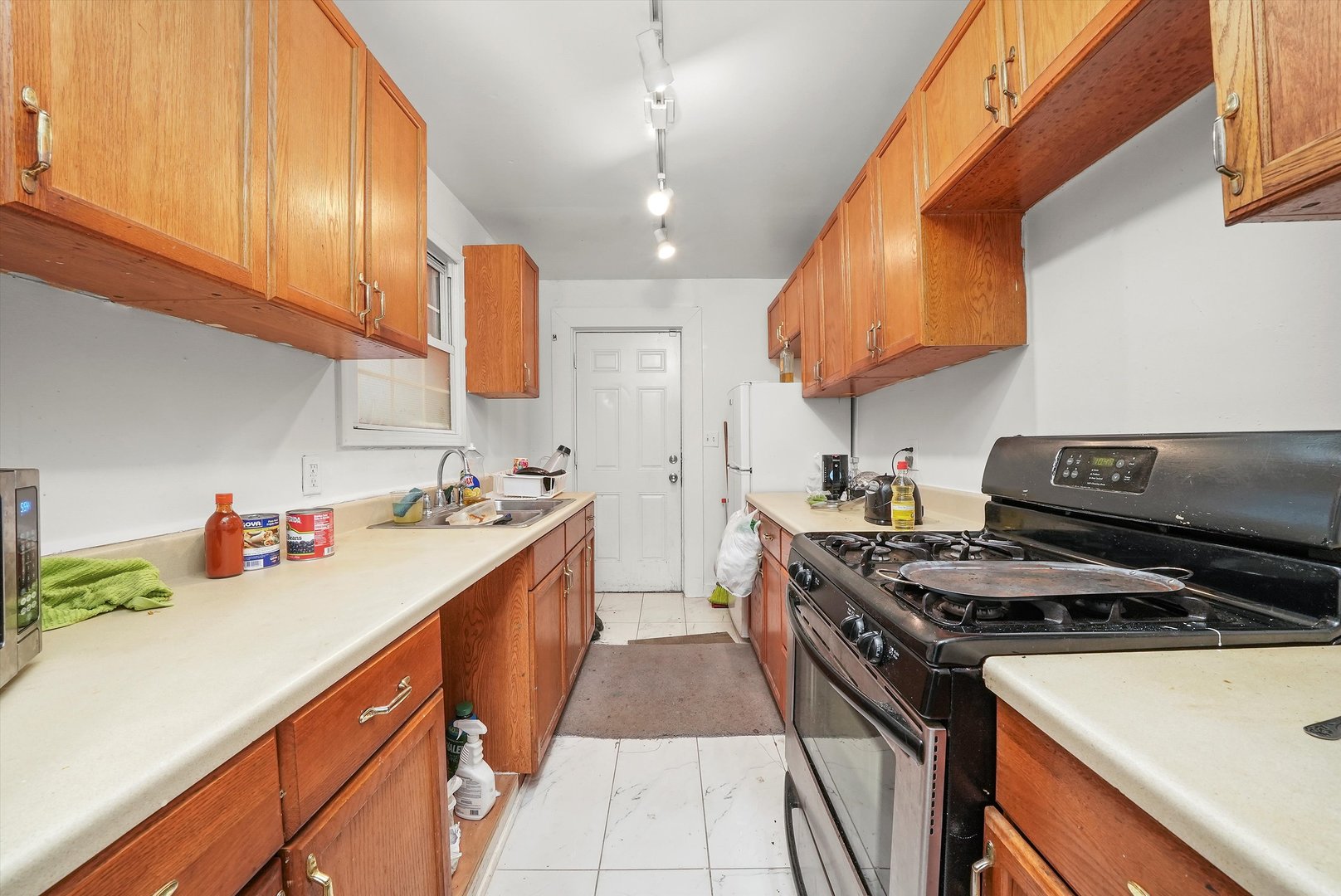 2922 E 78th Place Property Photo 12