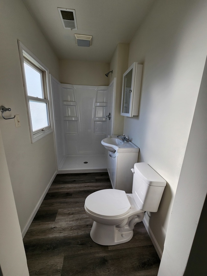 1614 Poplar Street Property Photo 6