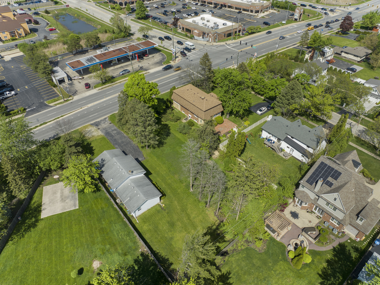 119 E Ogden Avenue Property Photo 6