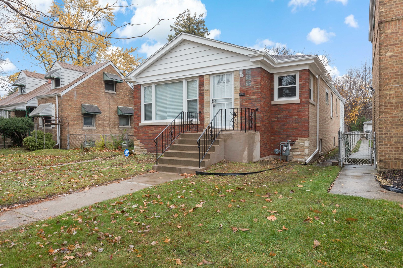 14305 S Wabash Avenue Property Photo 2