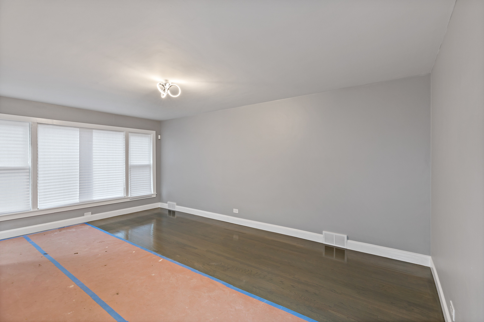 14305 S Wabash Avenue Property Photo 5