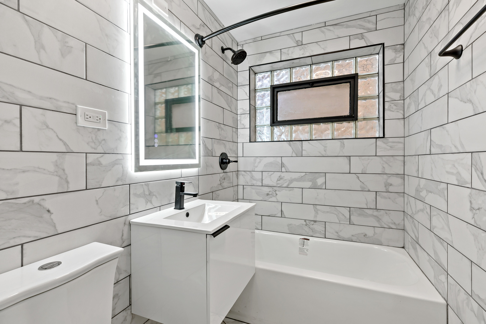 14305 S Wabash Avenue Property Photo 6