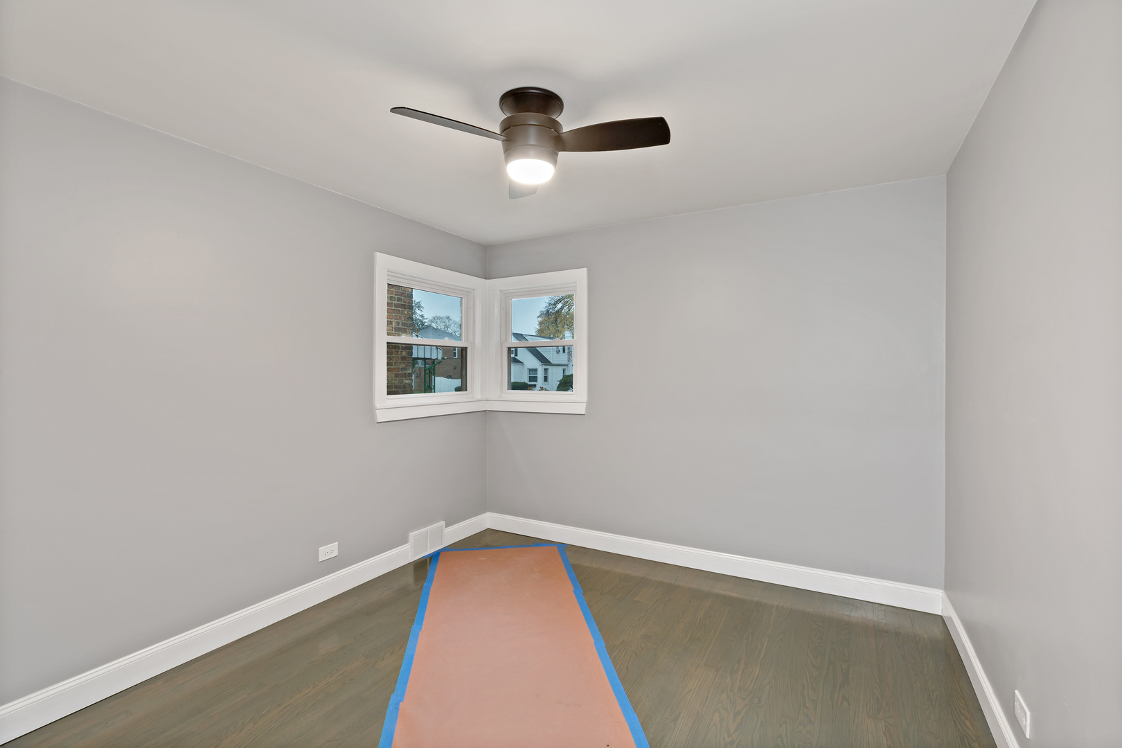 14305 S Wabash Avenue Property Photo 7