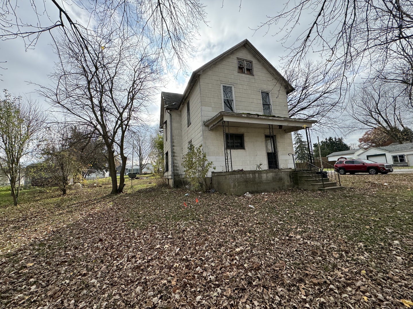 601 E Hickory Street Property Photo