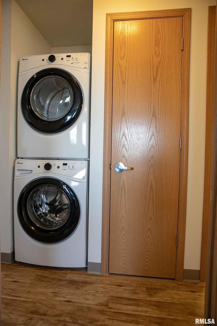 2900 River Dr Drive Property Photo 7