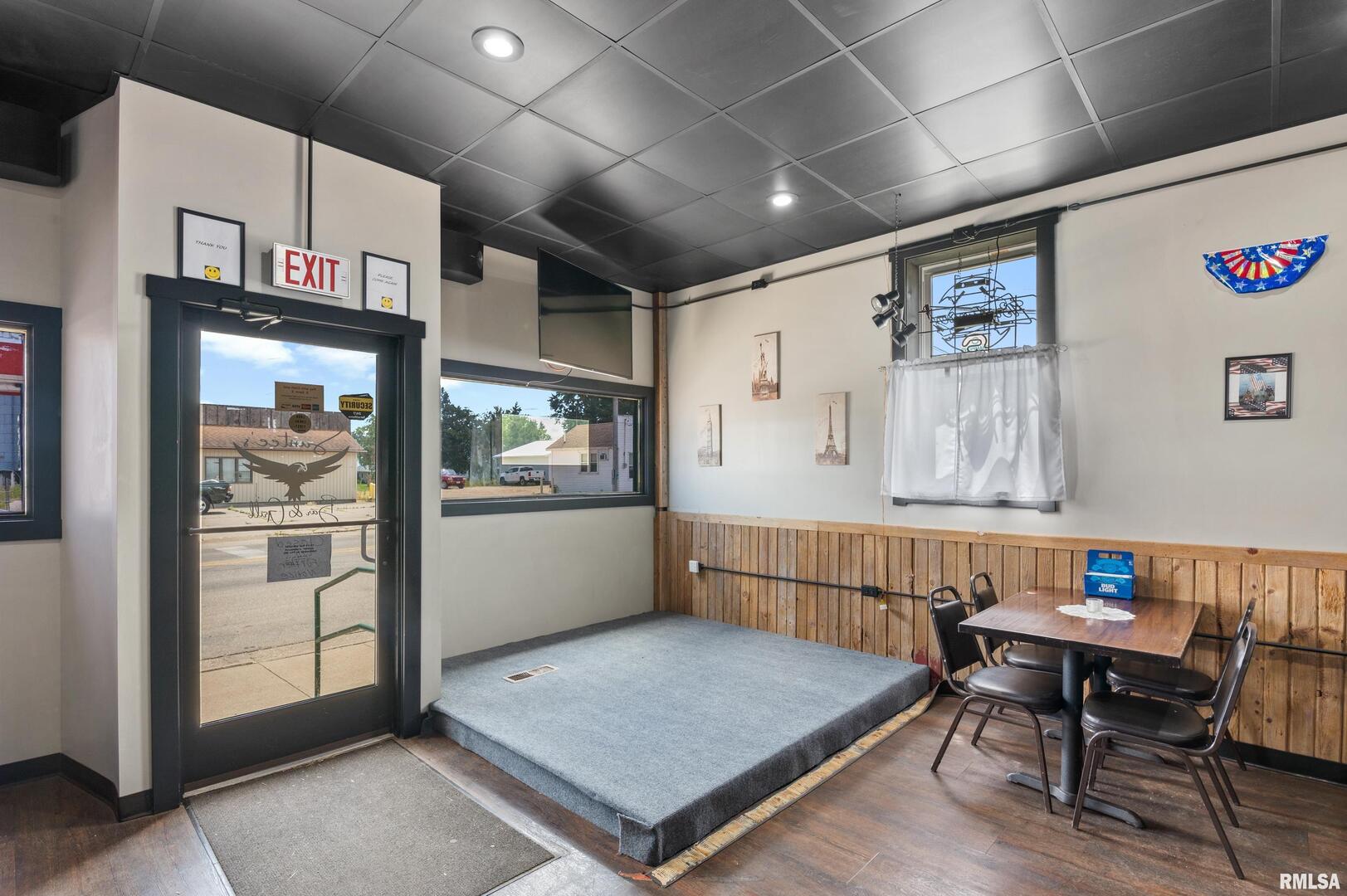 106 3rd Street Property Photo 13