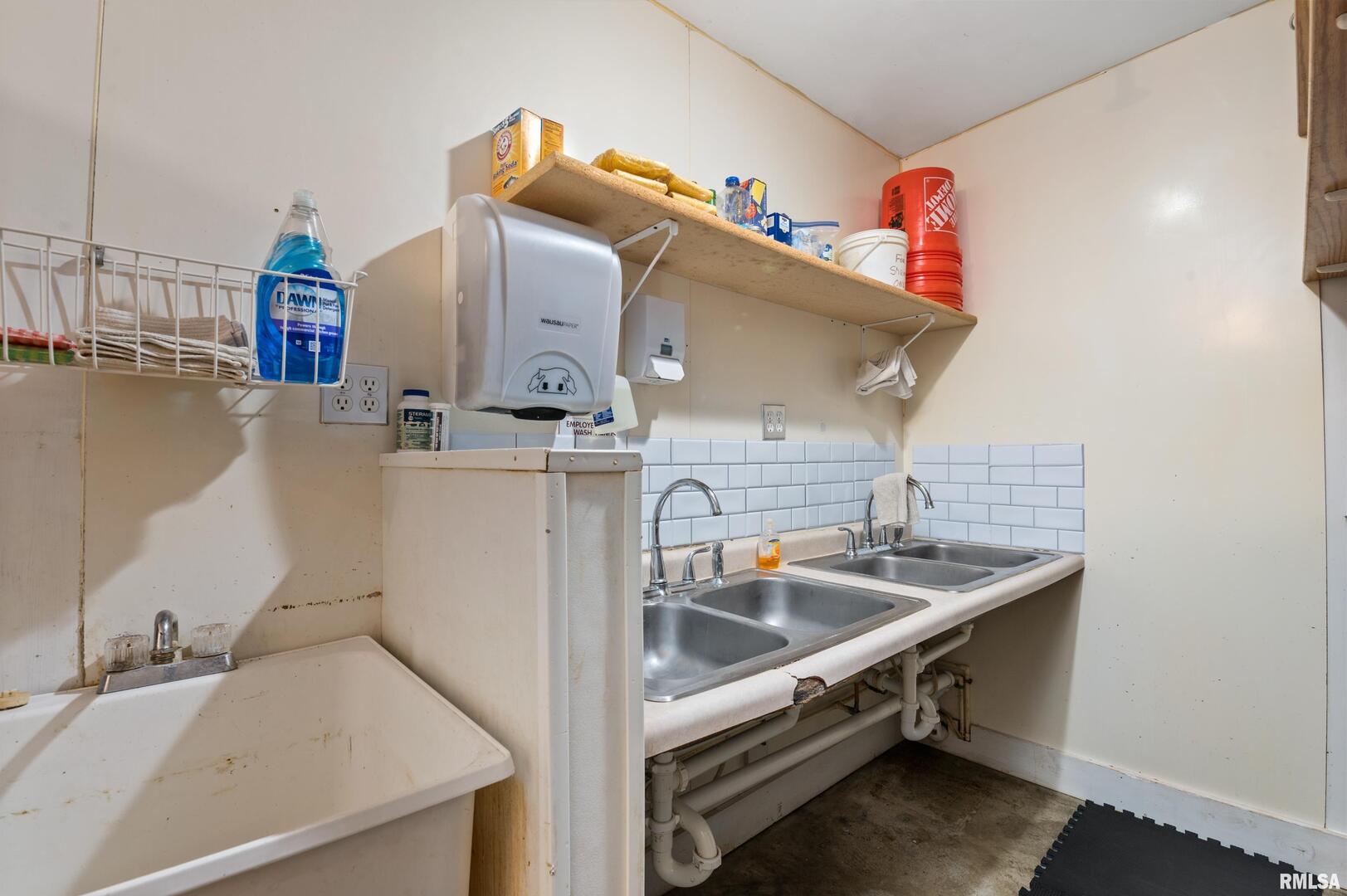 106 3rd Street Property Photo 18