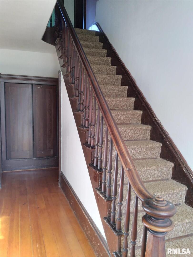 1018 8th Avenue Property Photo 17