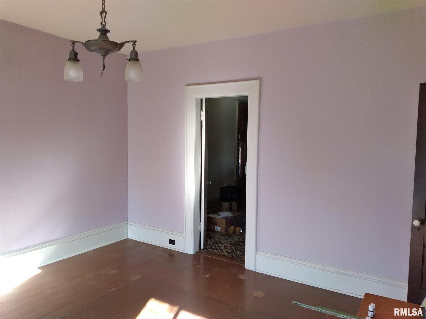 1018 8th Avenue Property Photo 18