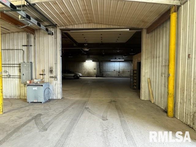 2902 Indian Road Property Photo 8