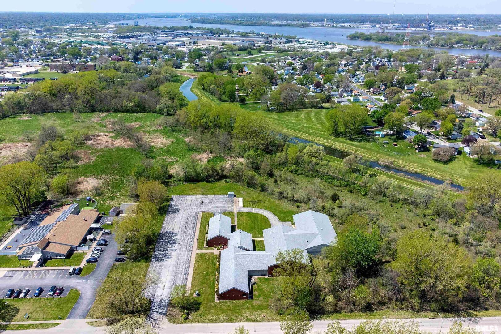 479 27th Street Property Photo 10