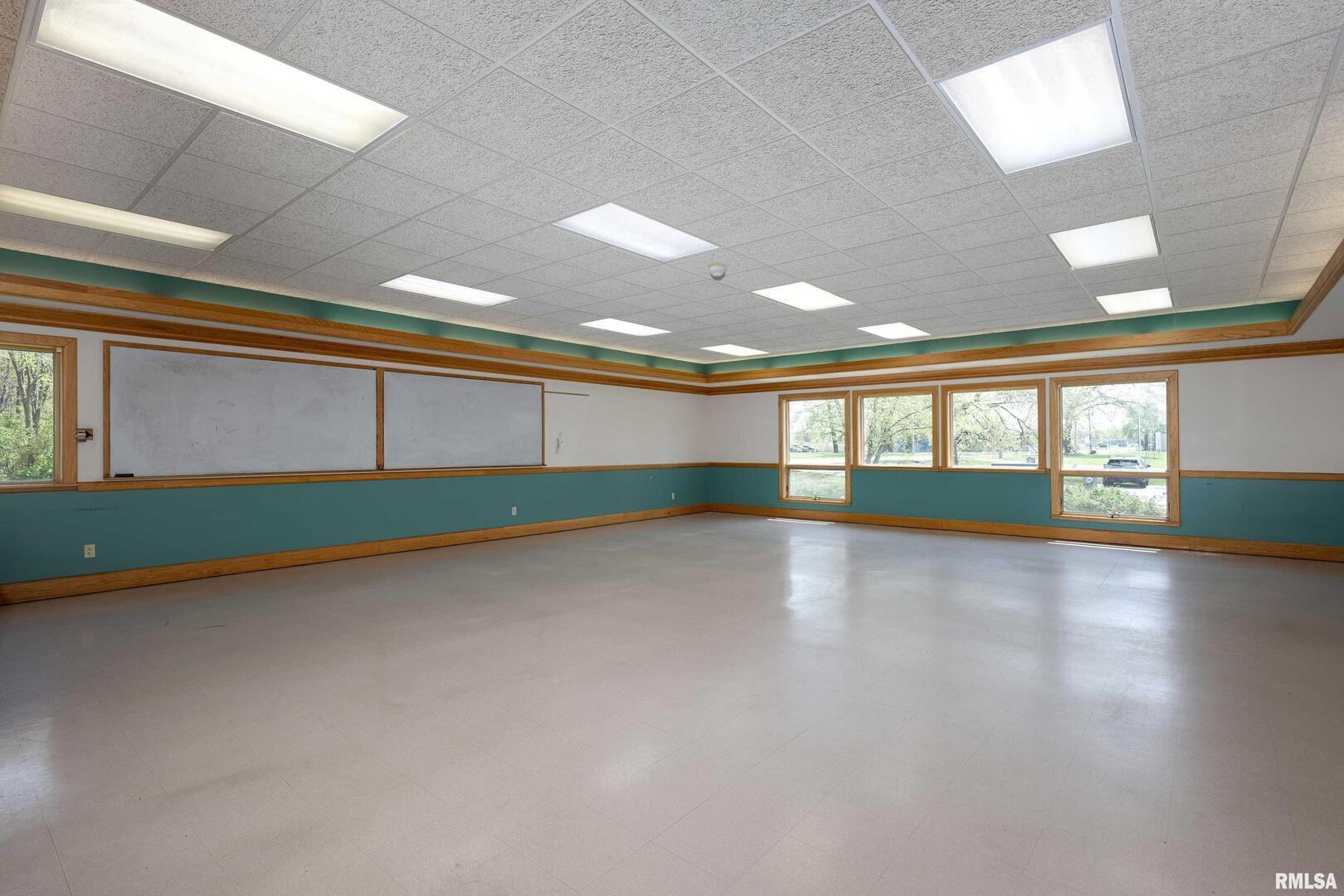 479 27th Street Property Photo 15