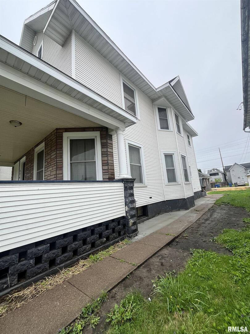 226 2nd Avenue Property Photo 2