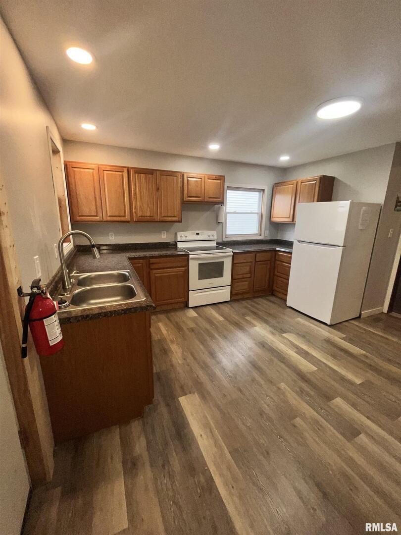 226 2nd Avenue Property Photo 13