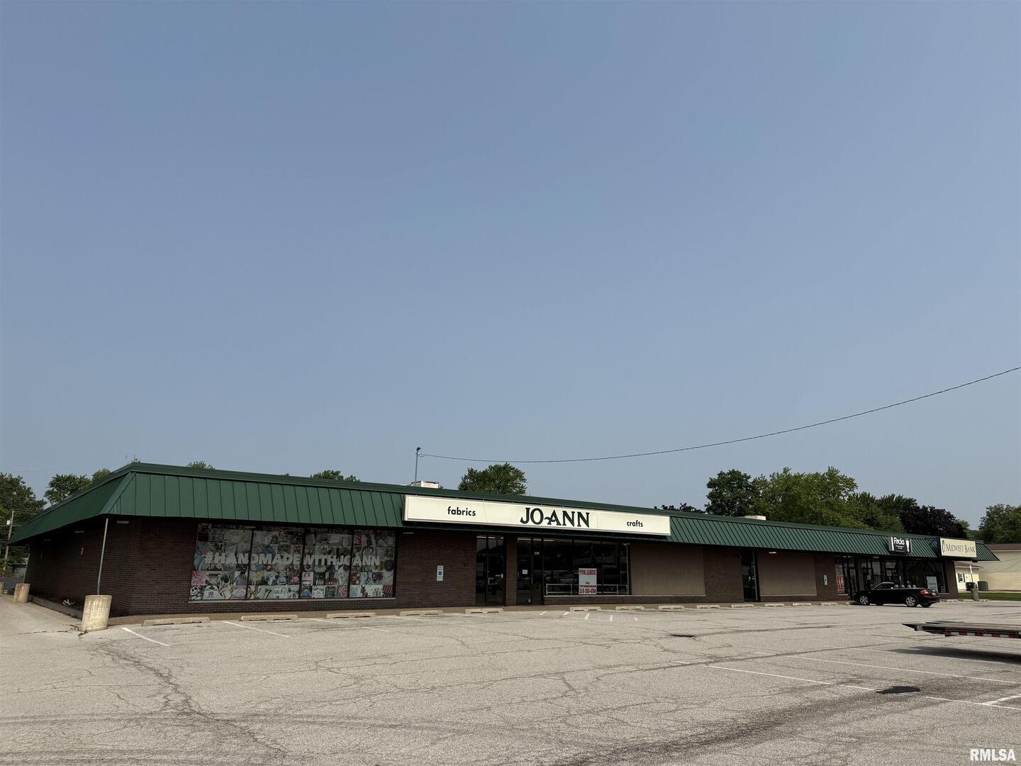 3911 16TH Street Property Photo 1
