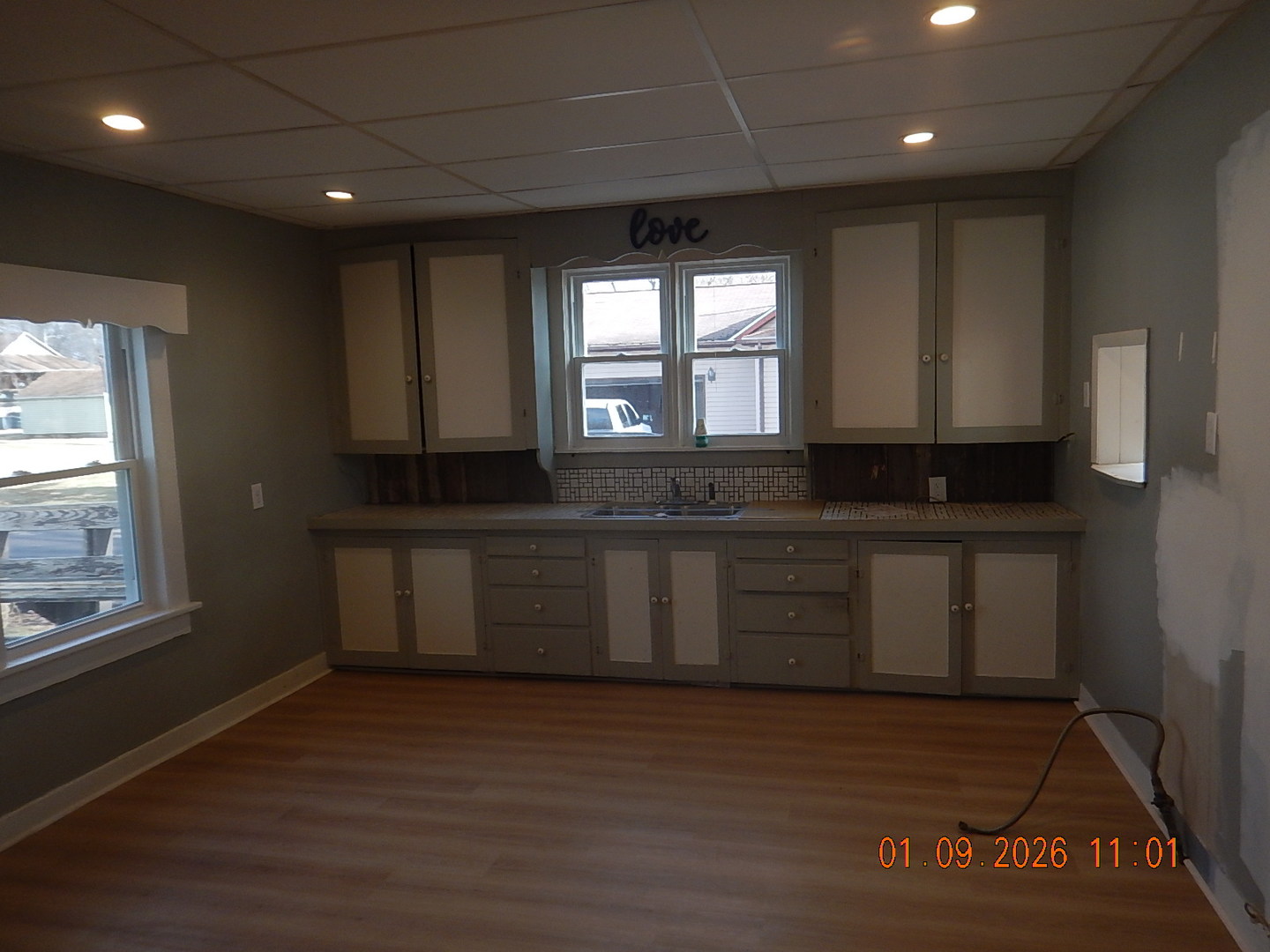 525 E Marion Street Property Photo 7