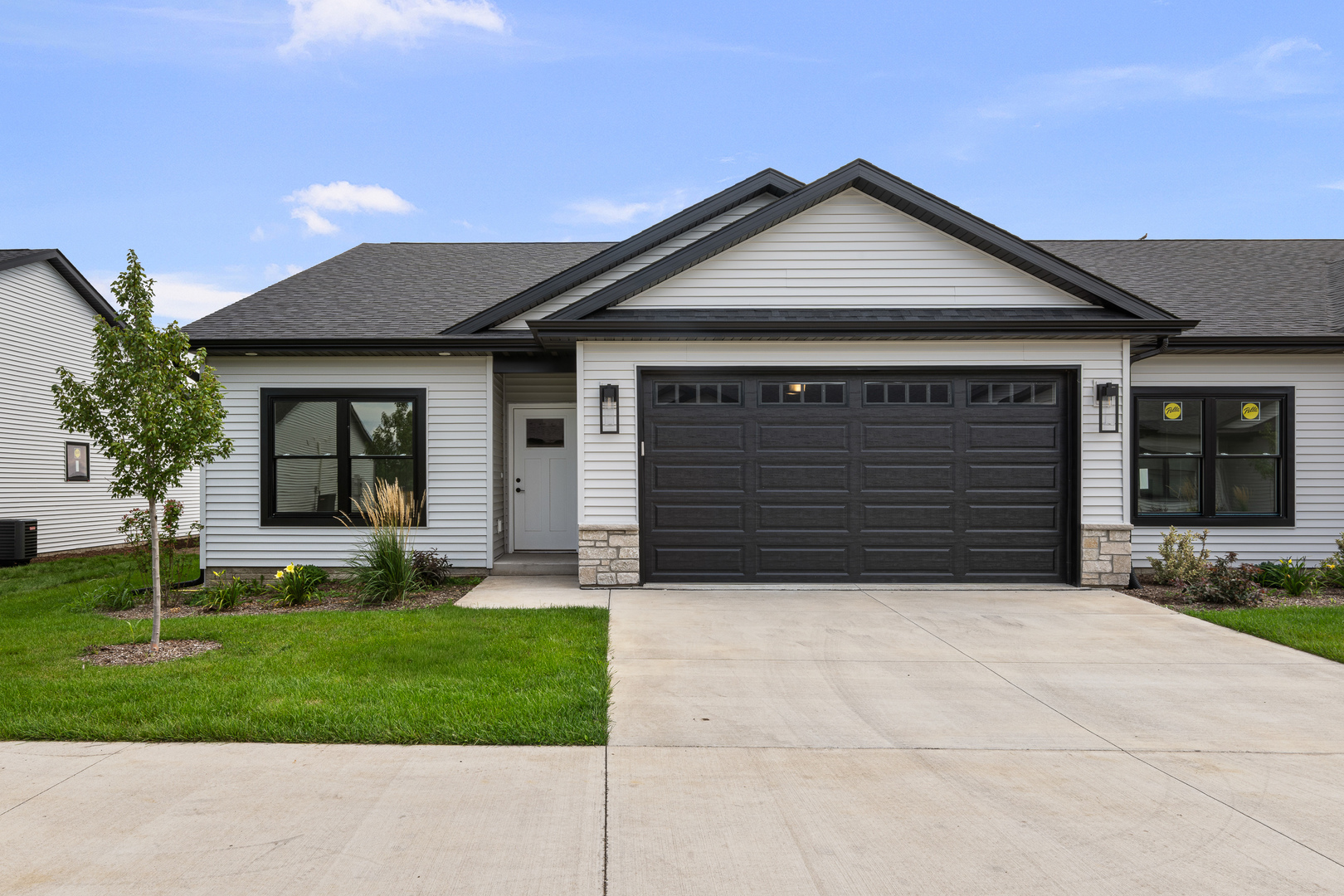 1867 Redbud Circle 103 Property Photo 1