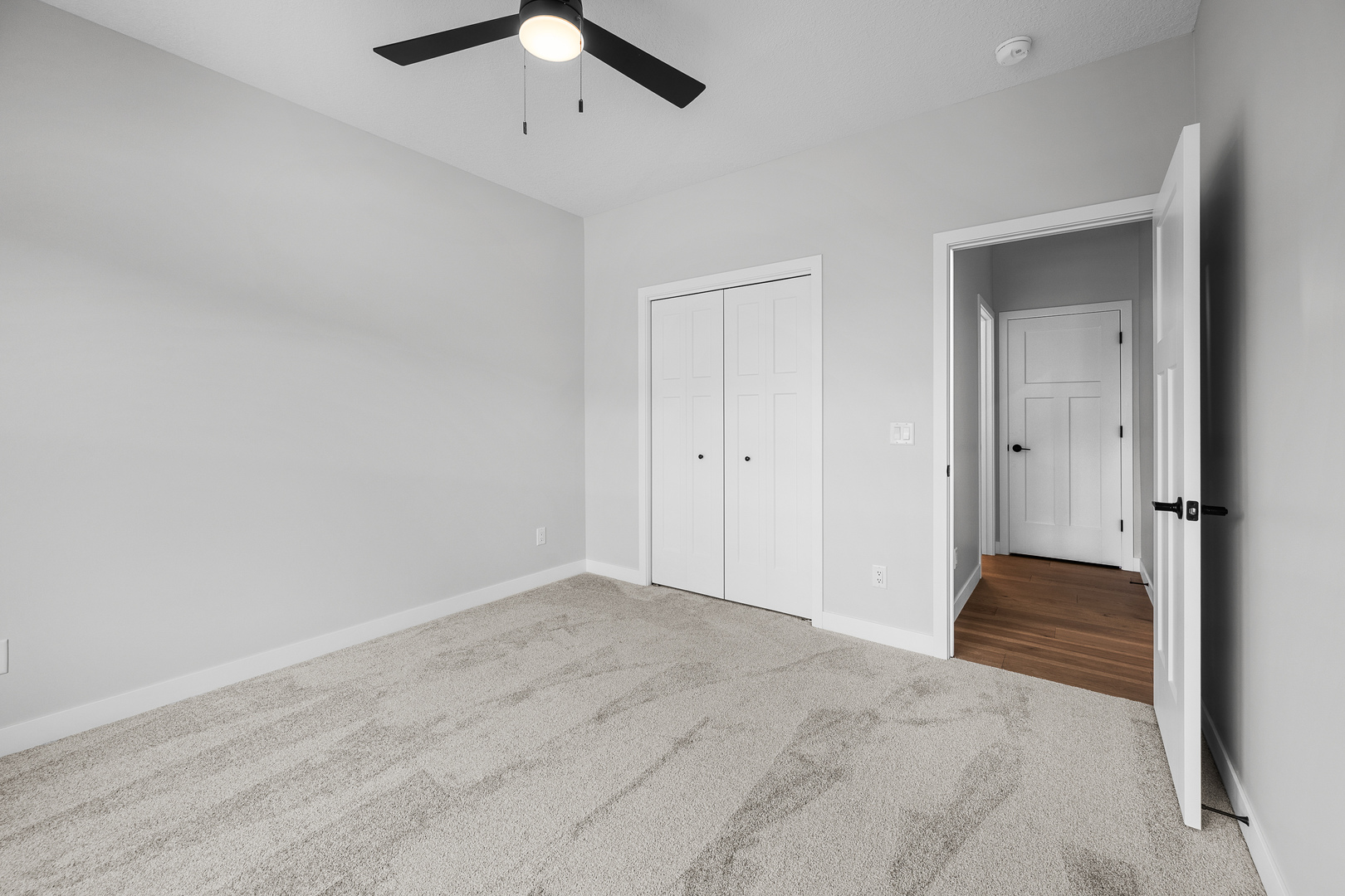 1867 Redbud Circle 103 Property Photo 11