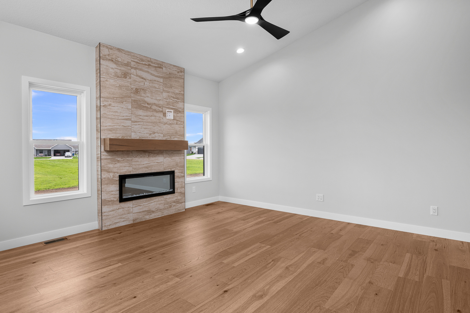 1867 Redbud Circle 103 Property Photo 22
