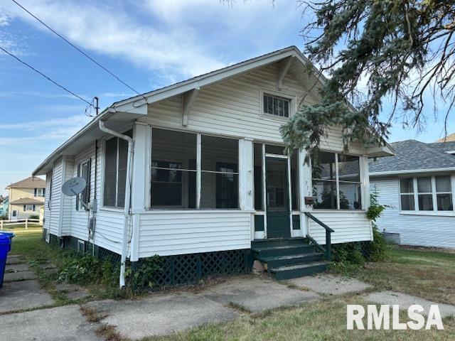 712 ROOSEVELT Avenue Property Photo 1