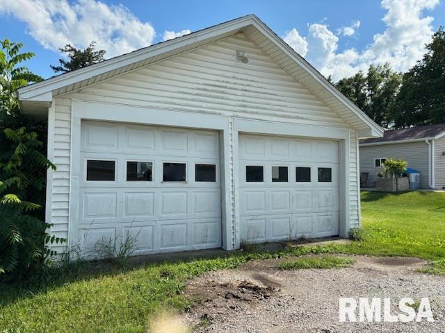 712 Roosevelt Avenue Property Photo 2