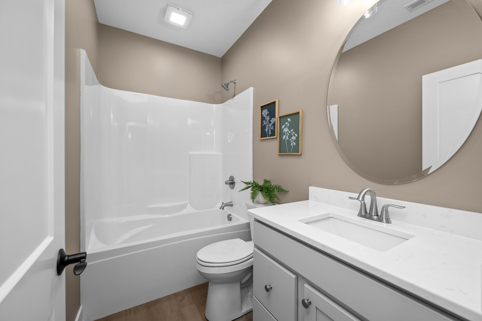 1266 33rd Avenue Circle Property Photo 6