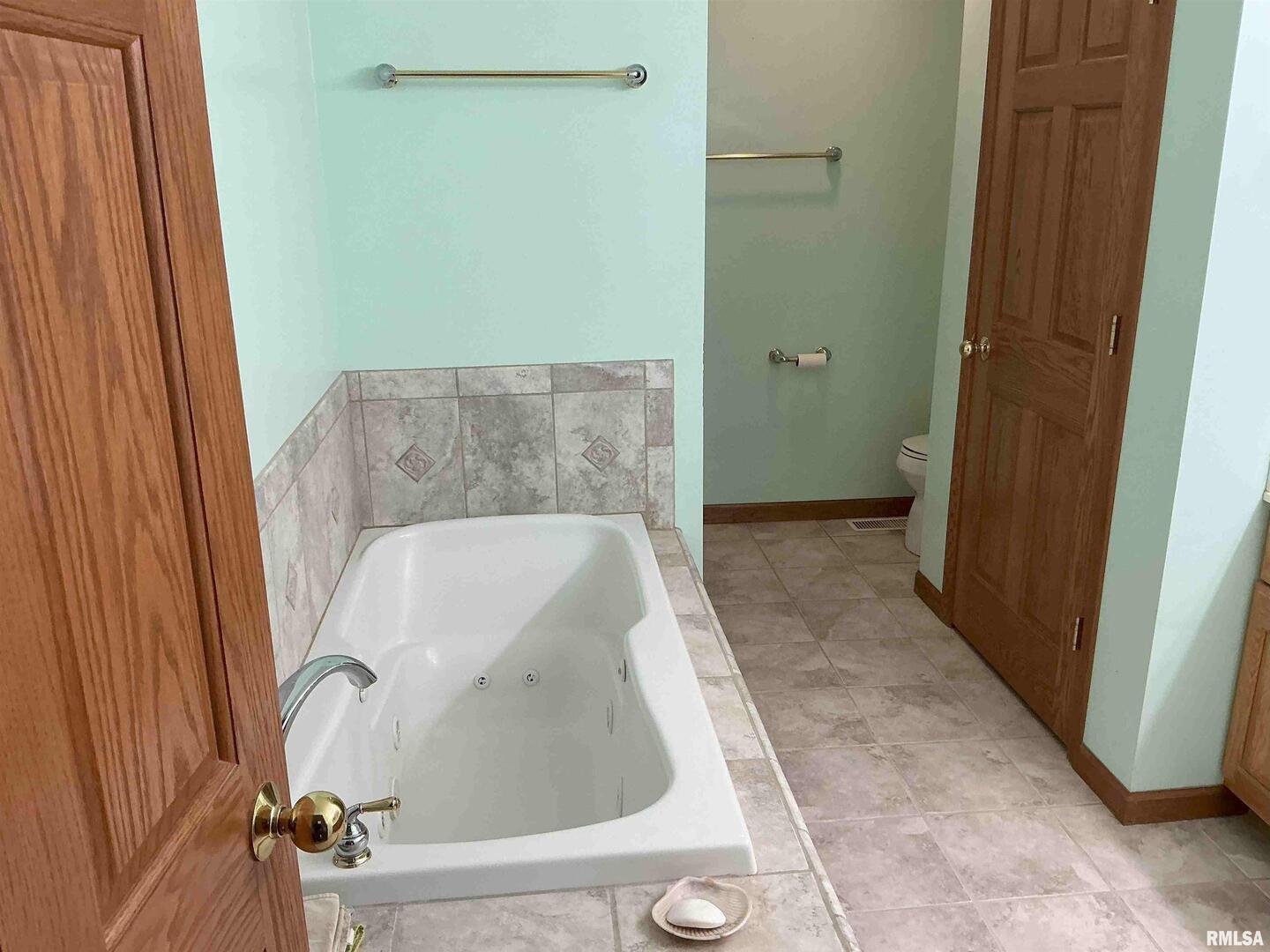 1808 106th Avenue Property Photo 12