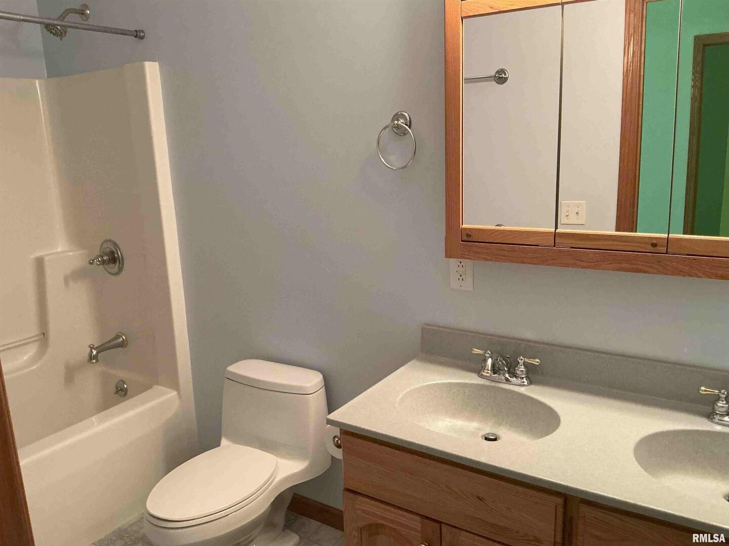 1808 106th Avenue Property Photo 17