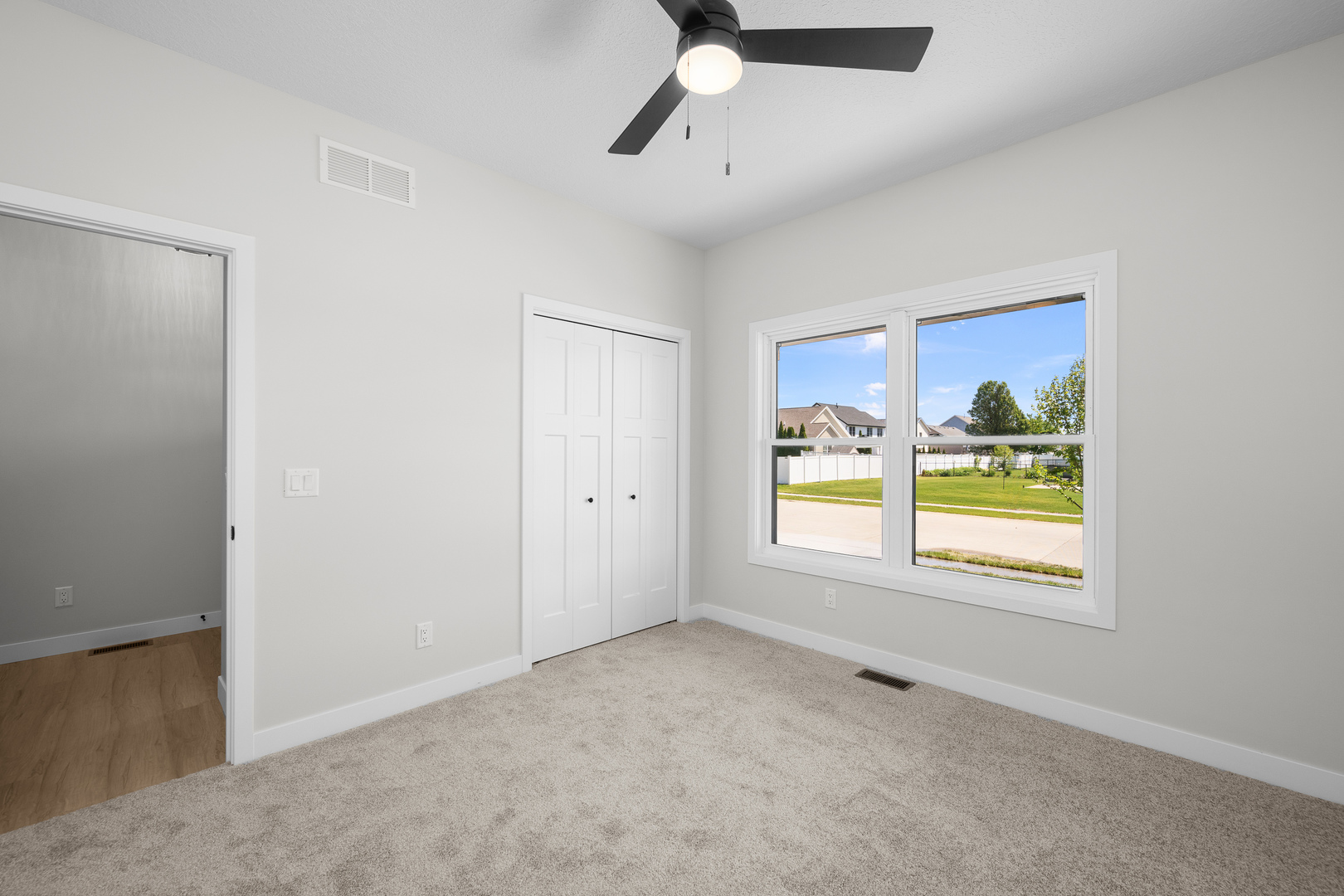 1210 Eagle's Crest Drive Property Photo 28