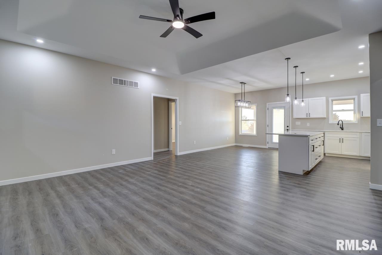 1024 11th Avenue Property Photo 5