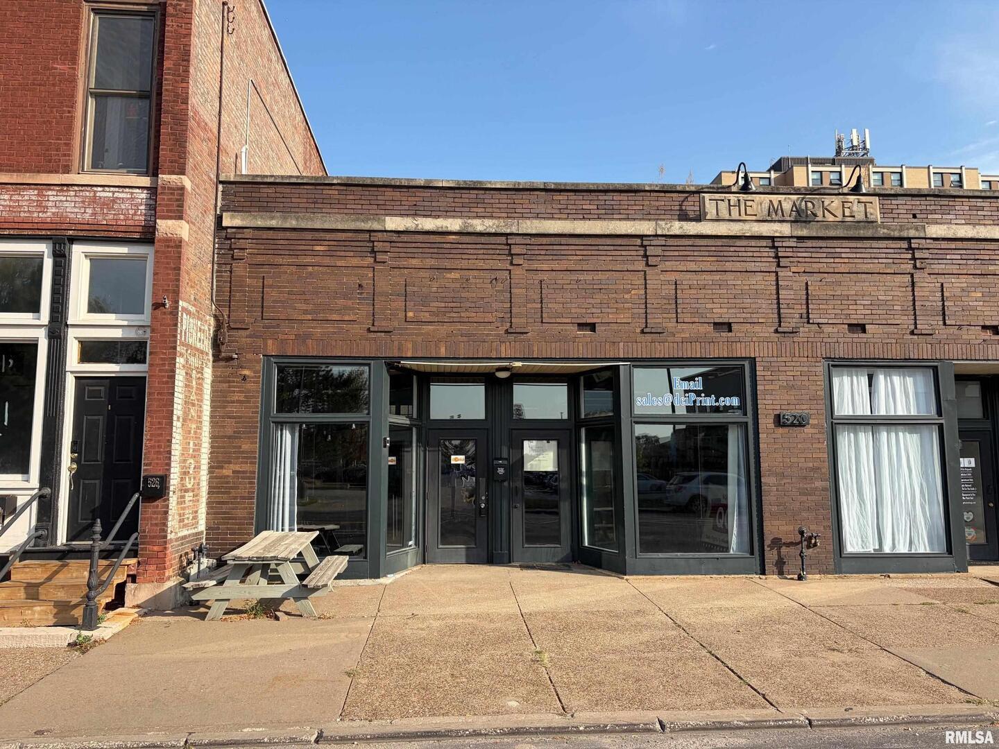 520 W 2nd Street Property Photo 1