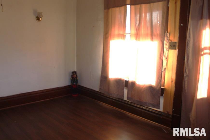 714 S Main Street Property Photo 5