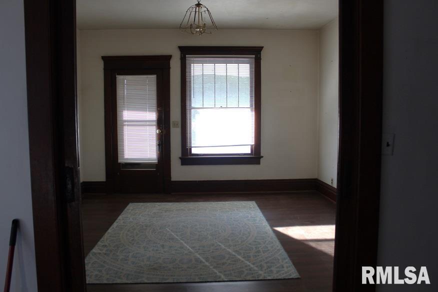 714 S Main Street Property Photo 7