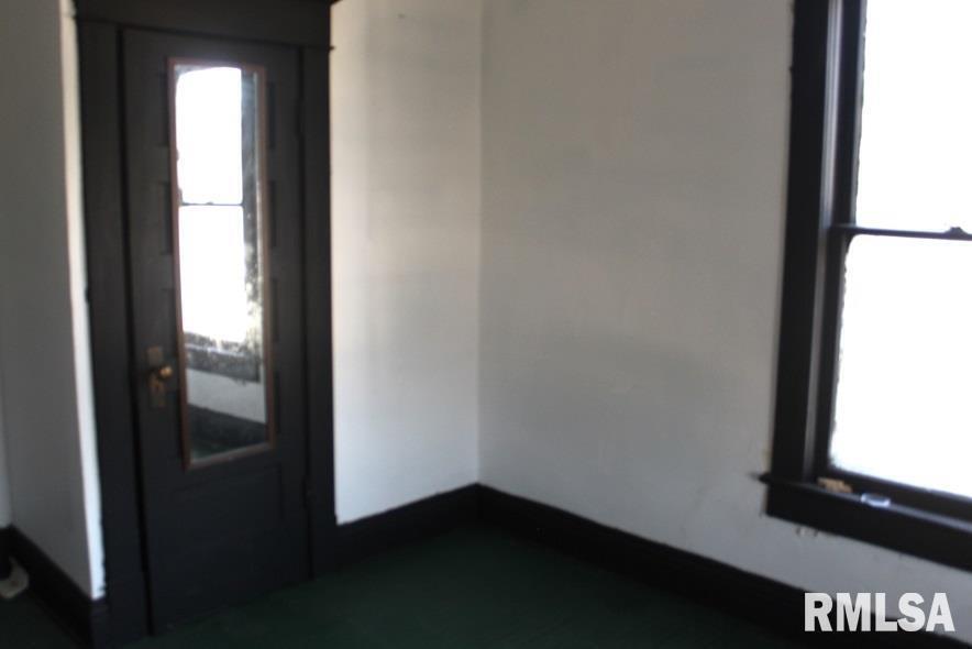 714 S Main Street Property Photo 26