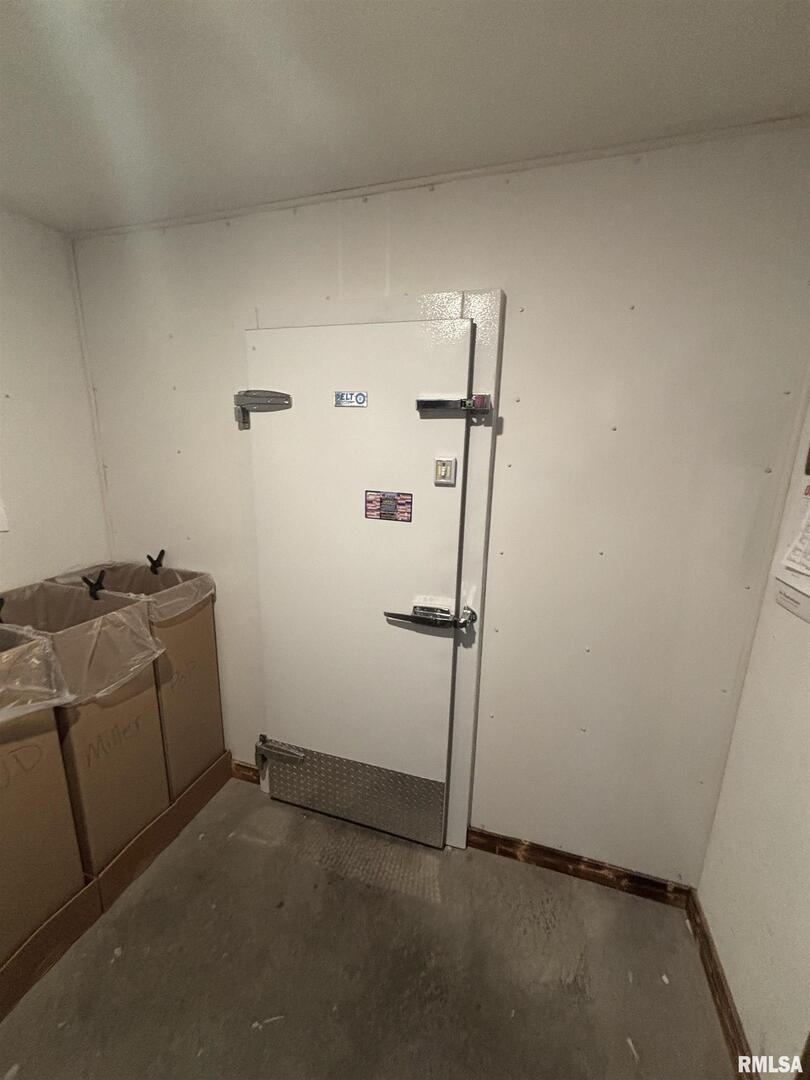 312 S Washington Boulevard Property Photo 11