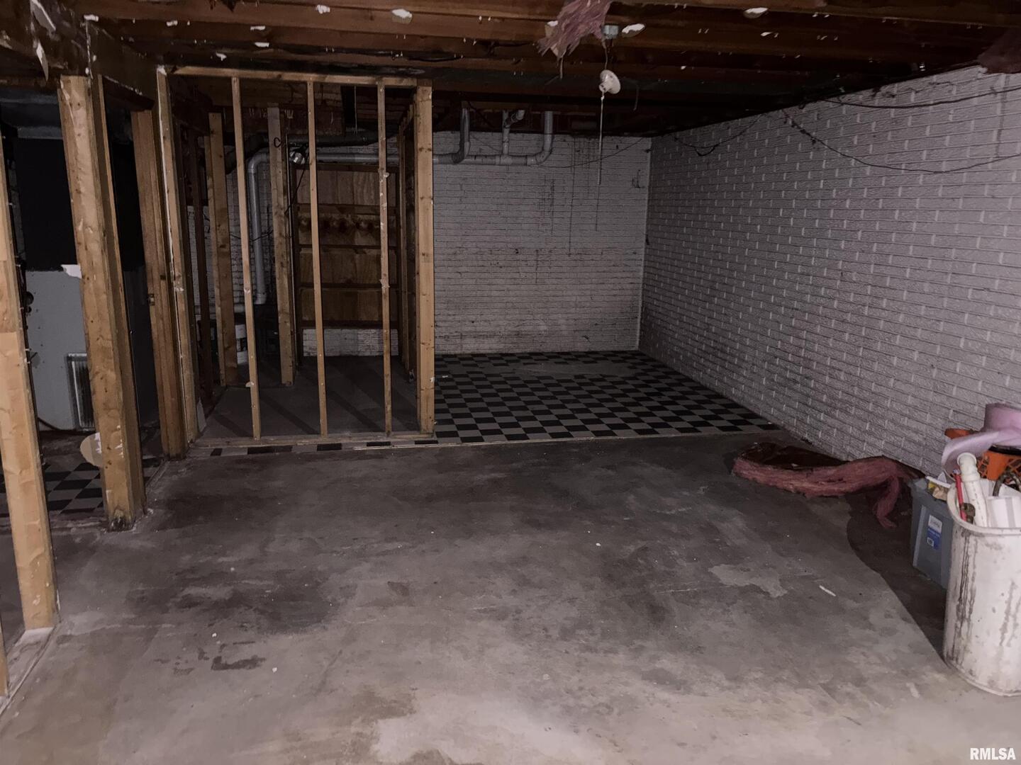312 S Washington Boulevard Property Photo 14