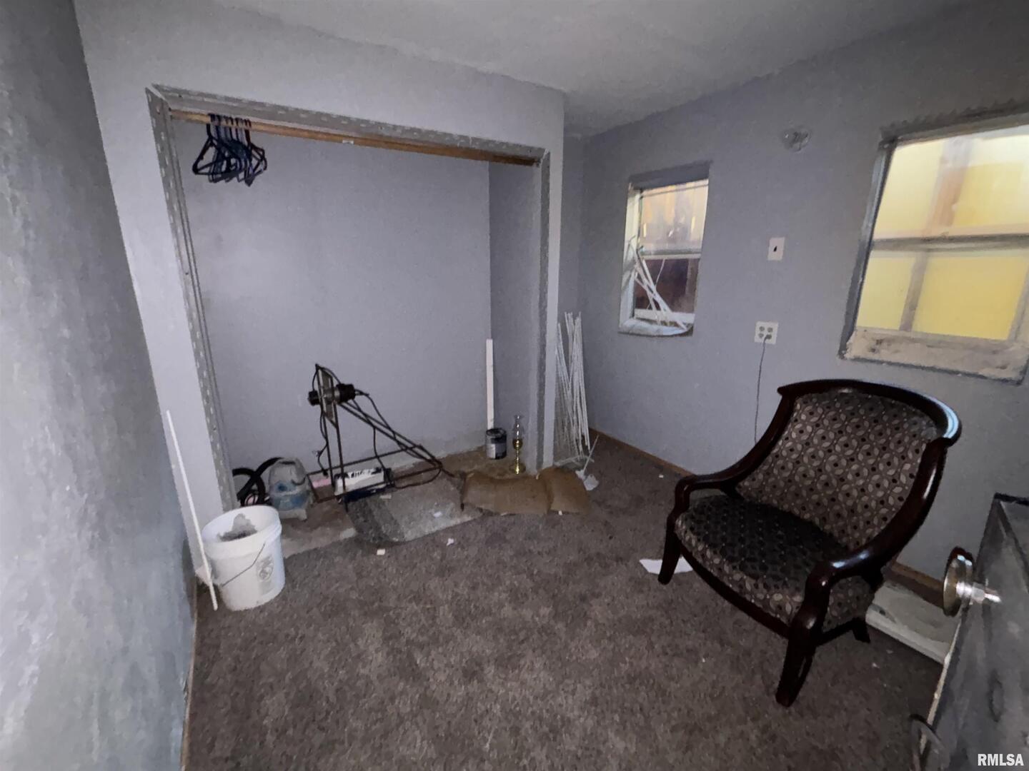 560 S 4th Avenue Property Photo 13