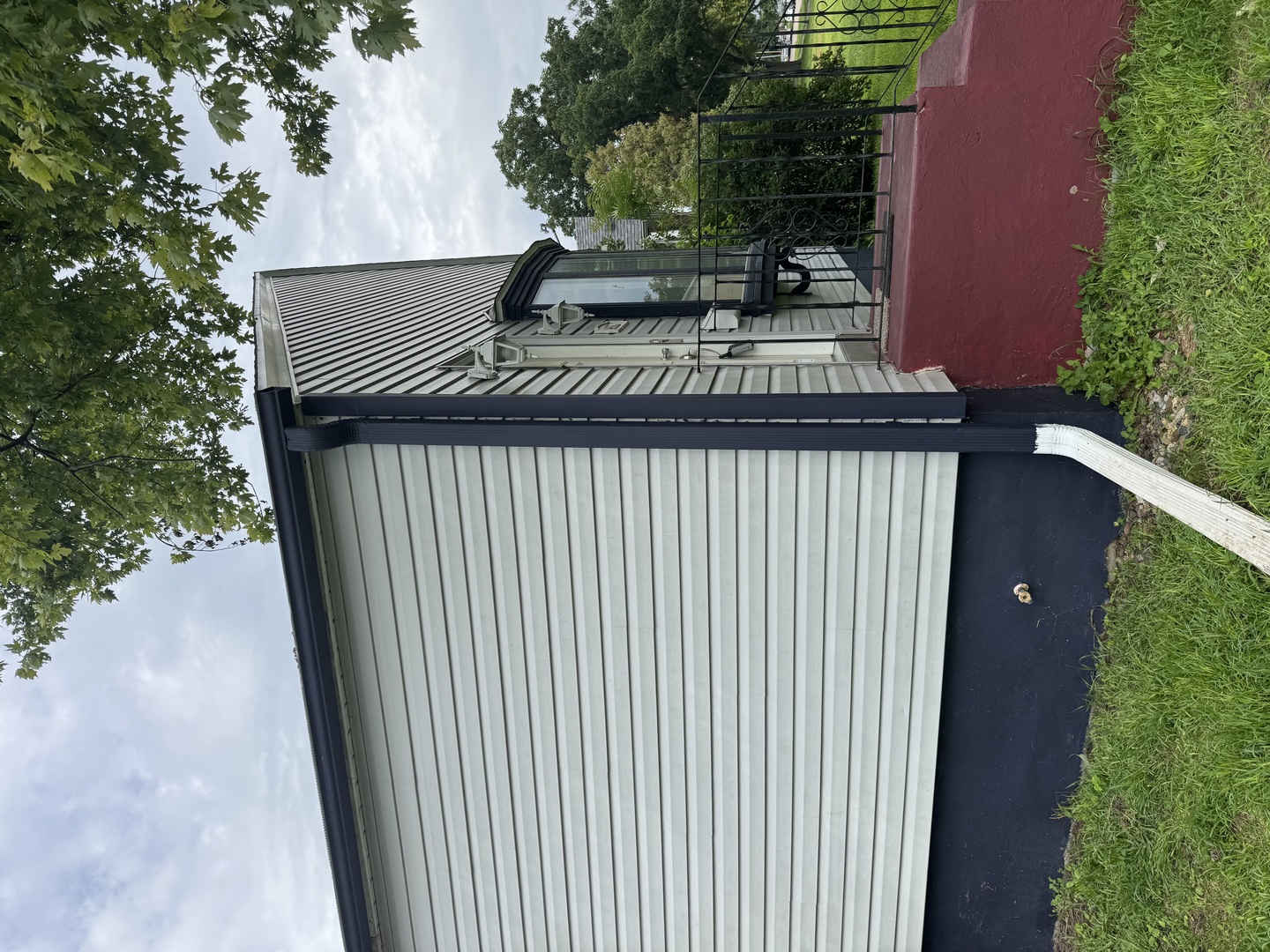 560 S 4th Avenue Property Photo 16