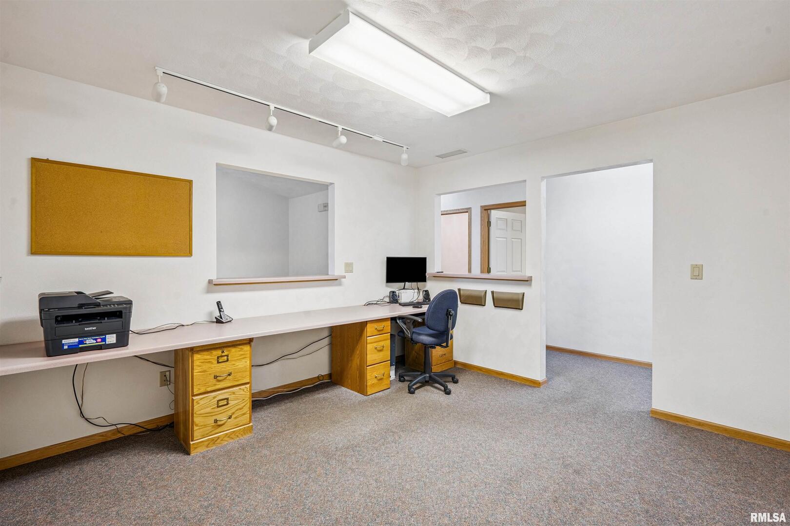 219 N Canal Street Property Photo 15