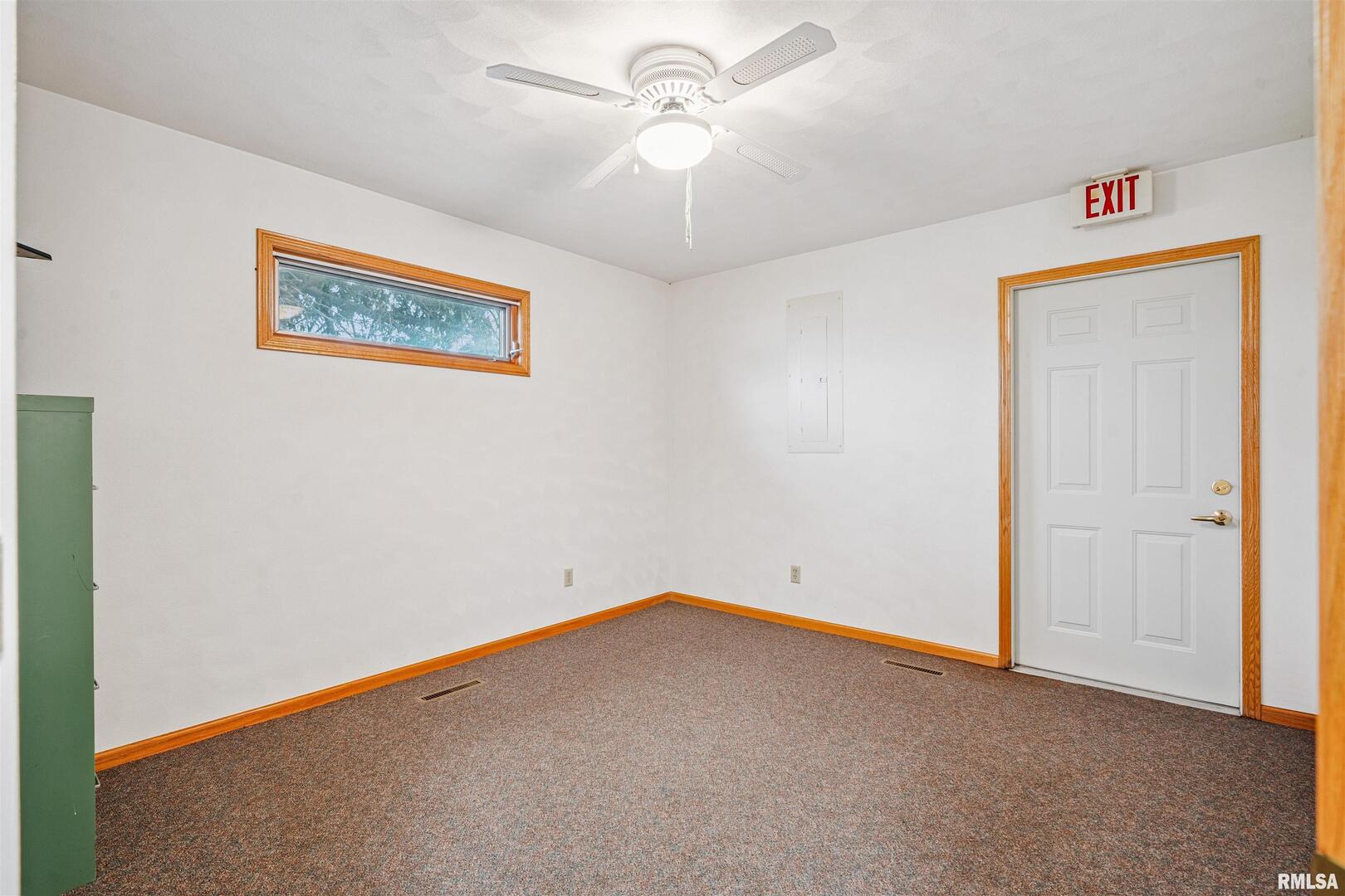 219 N Canal Street Property Photo 18