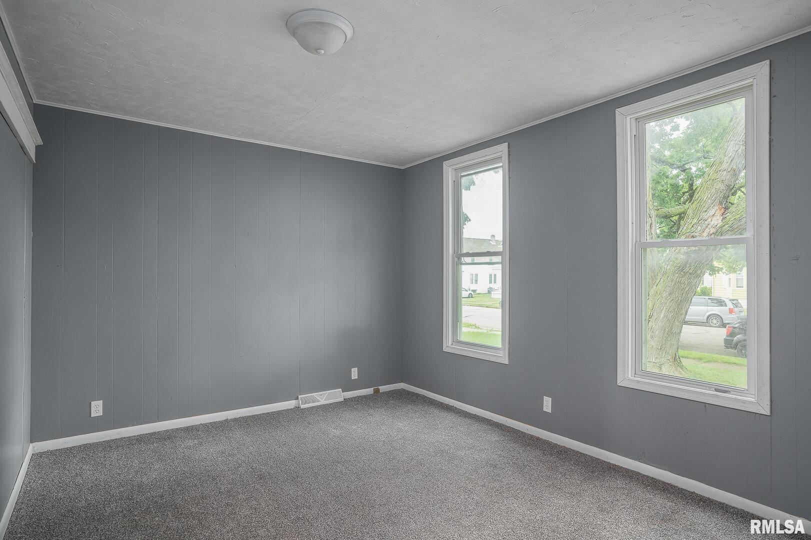 617 6th Avenue Property Photo 9