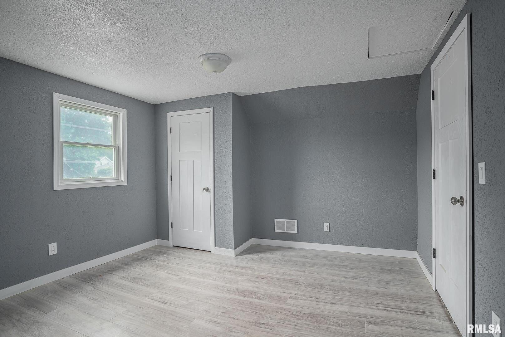 617 6th Avenue Property Photo 14