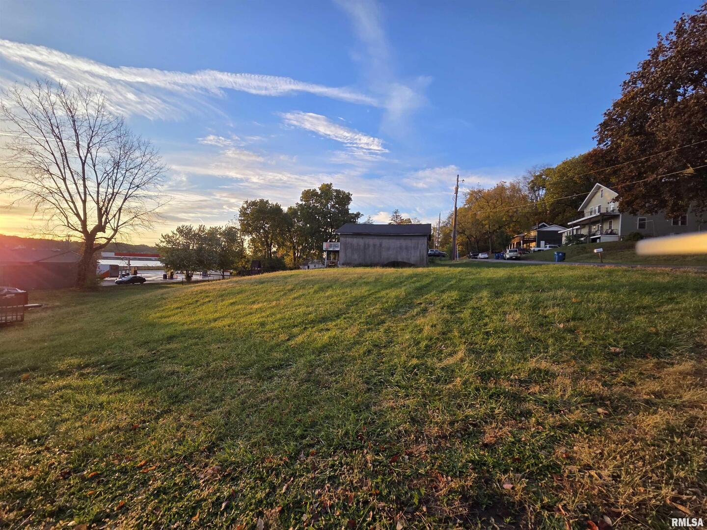 1225 N 2nd Street Property Photo 5