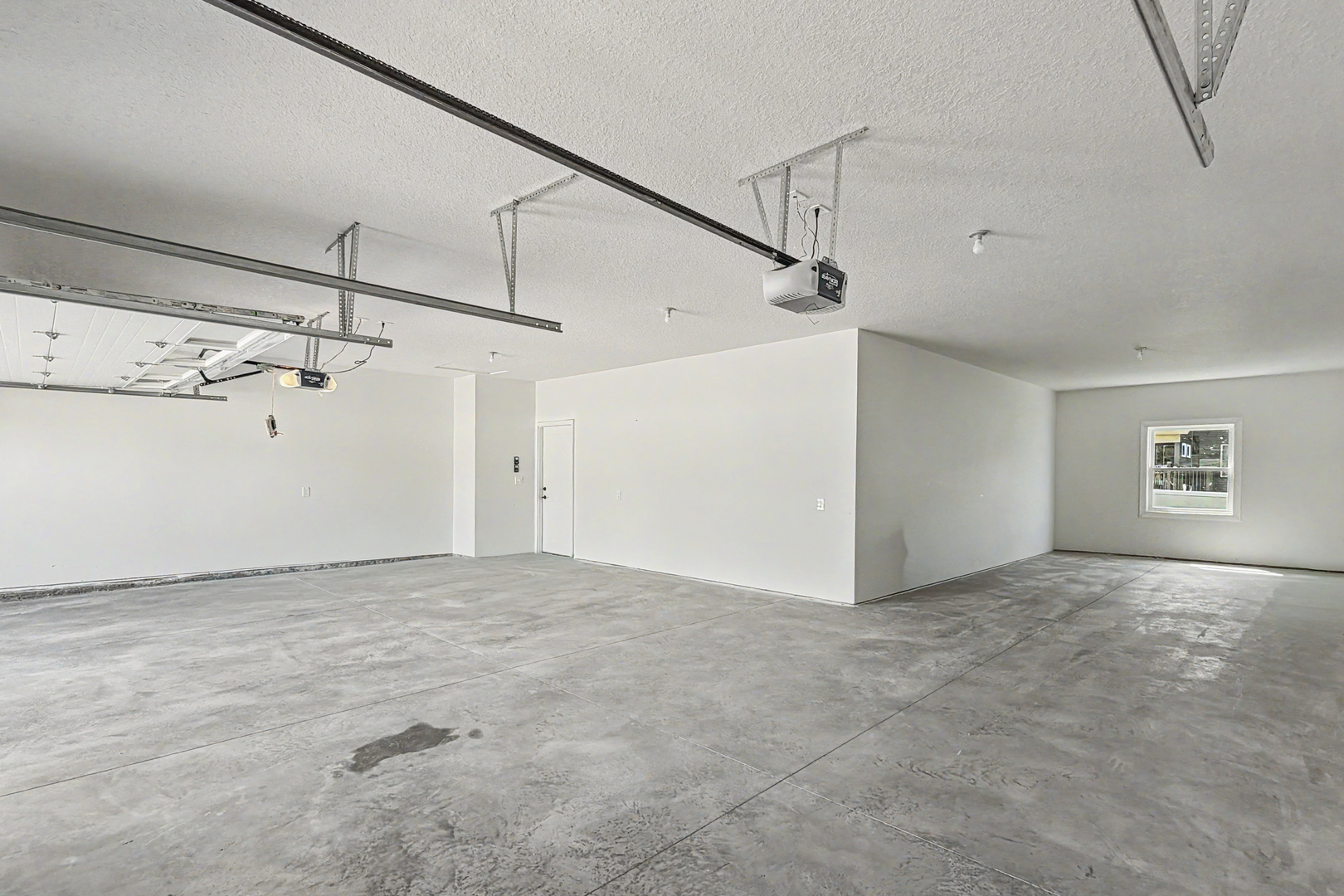 606 Kevin Road Property Photo 5
