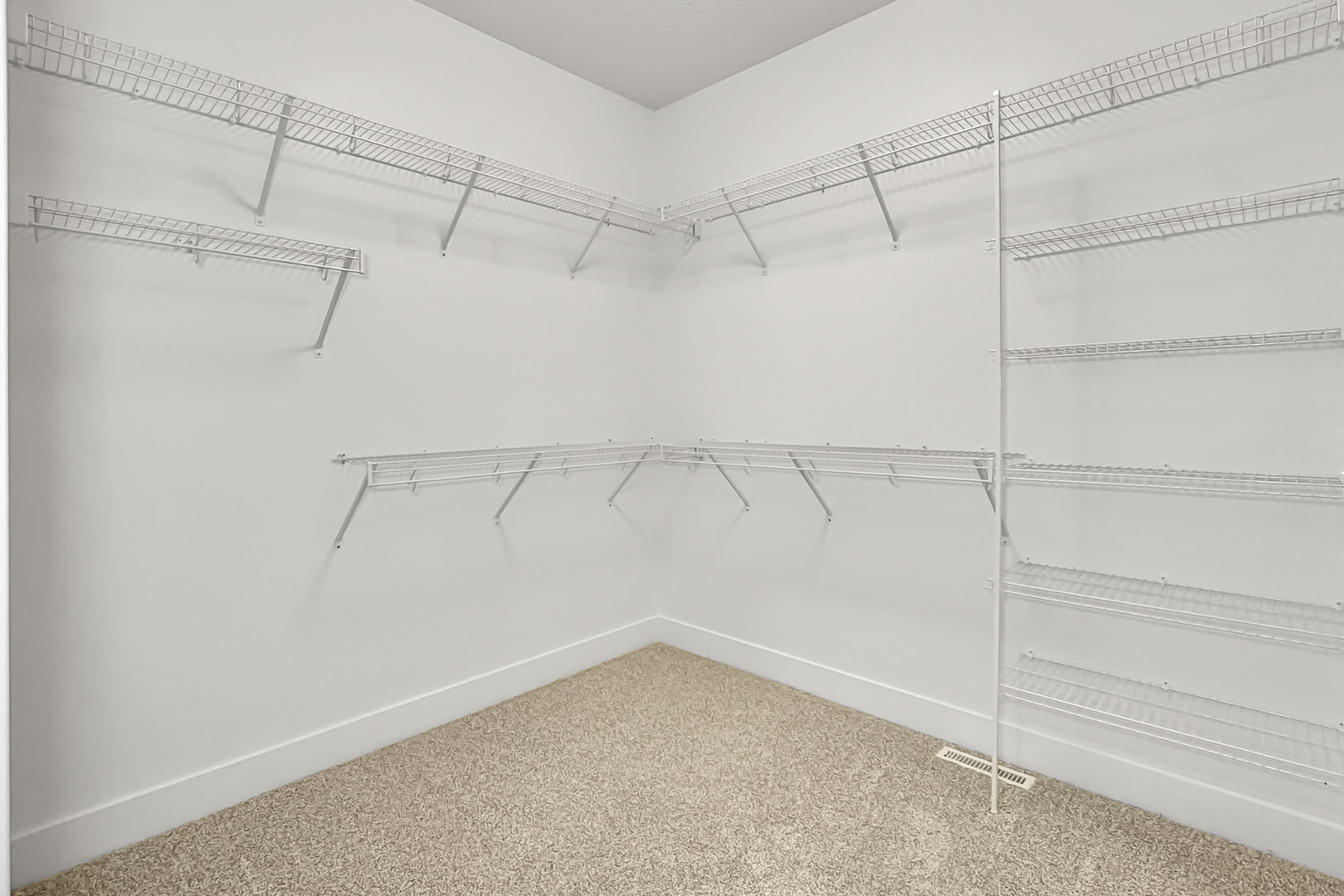 606 Kevin Road Property Photo 32