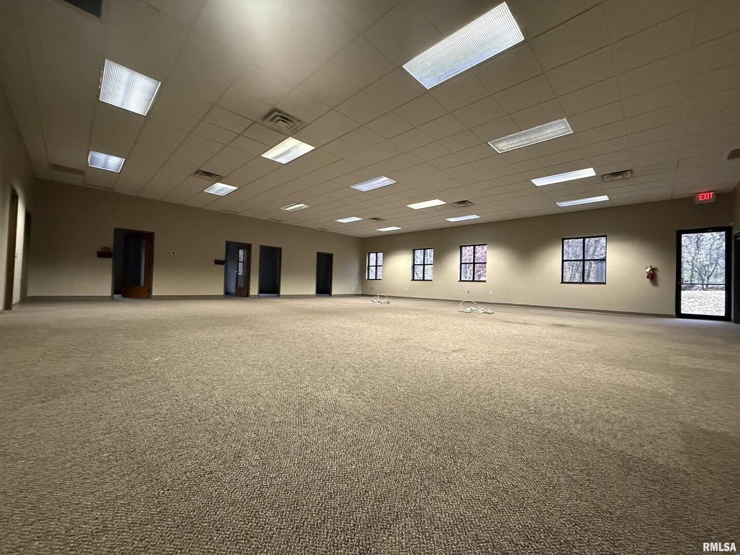 555 Valley View Drive Property Photo 9