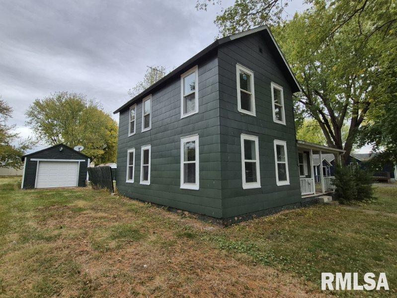 221 Mckinley Street Property Photo 2