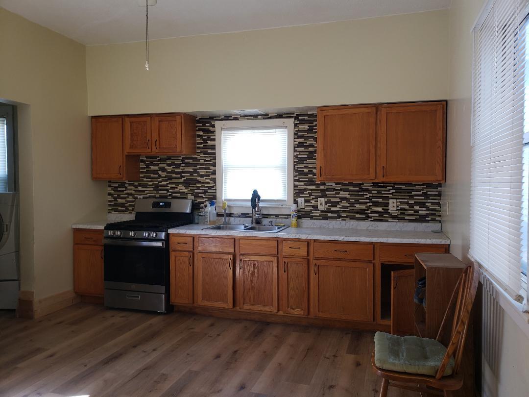 1728 8th Avenue Property Photo 3